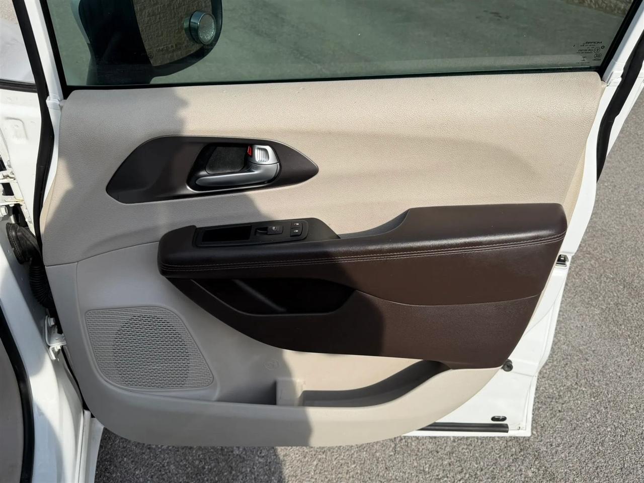 Chrysler Pacifica Touring FWD 2017
