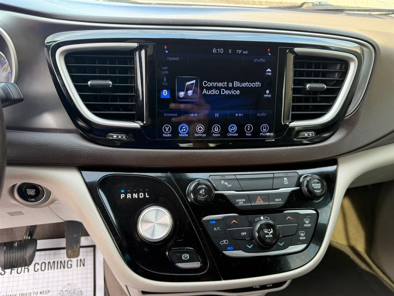 Chrysler Pacifica Touring FWD 2017