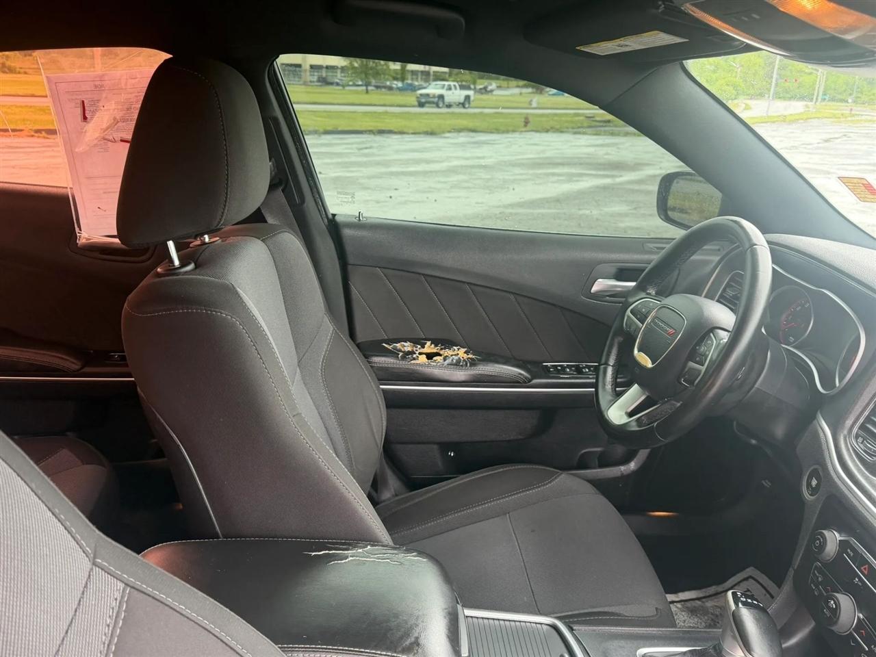 Dodge Charger SXT RWD 2017