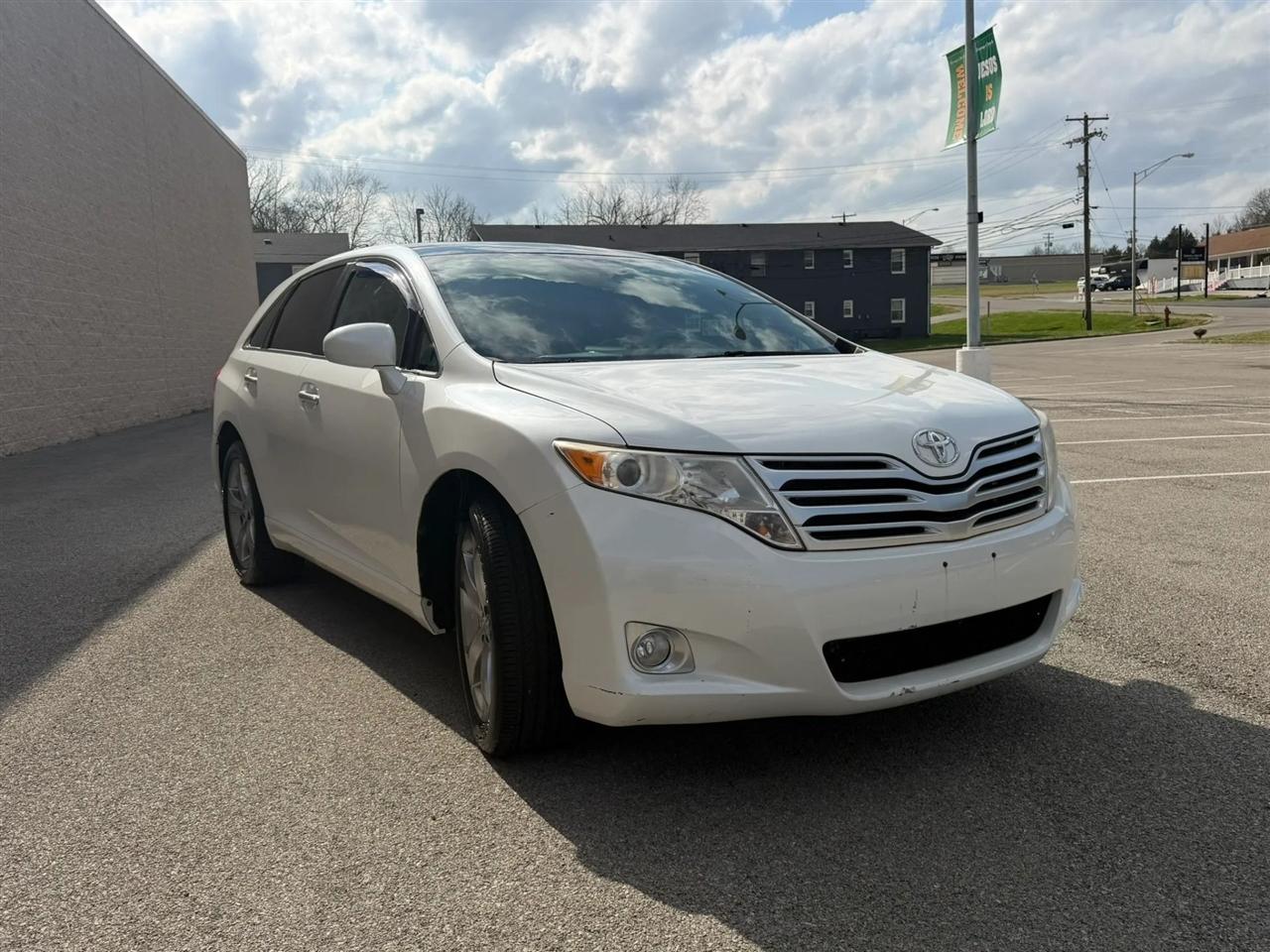 Toyota Venza 4dr Wgn V6 AWD (Natl) 2010