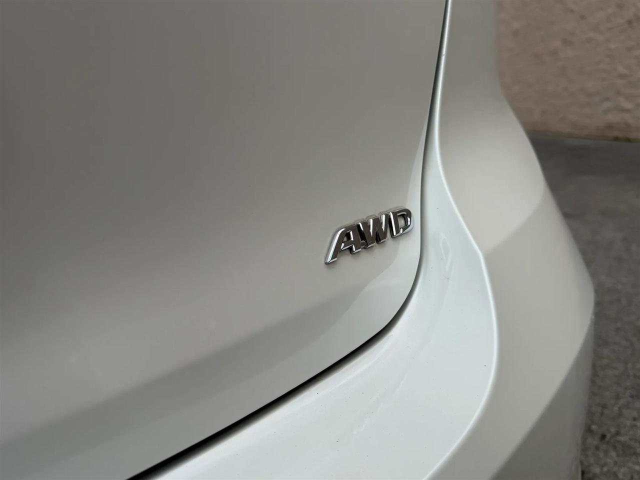 Toyota Venza 4dr Wgn V6 AWD (Natl) 2010