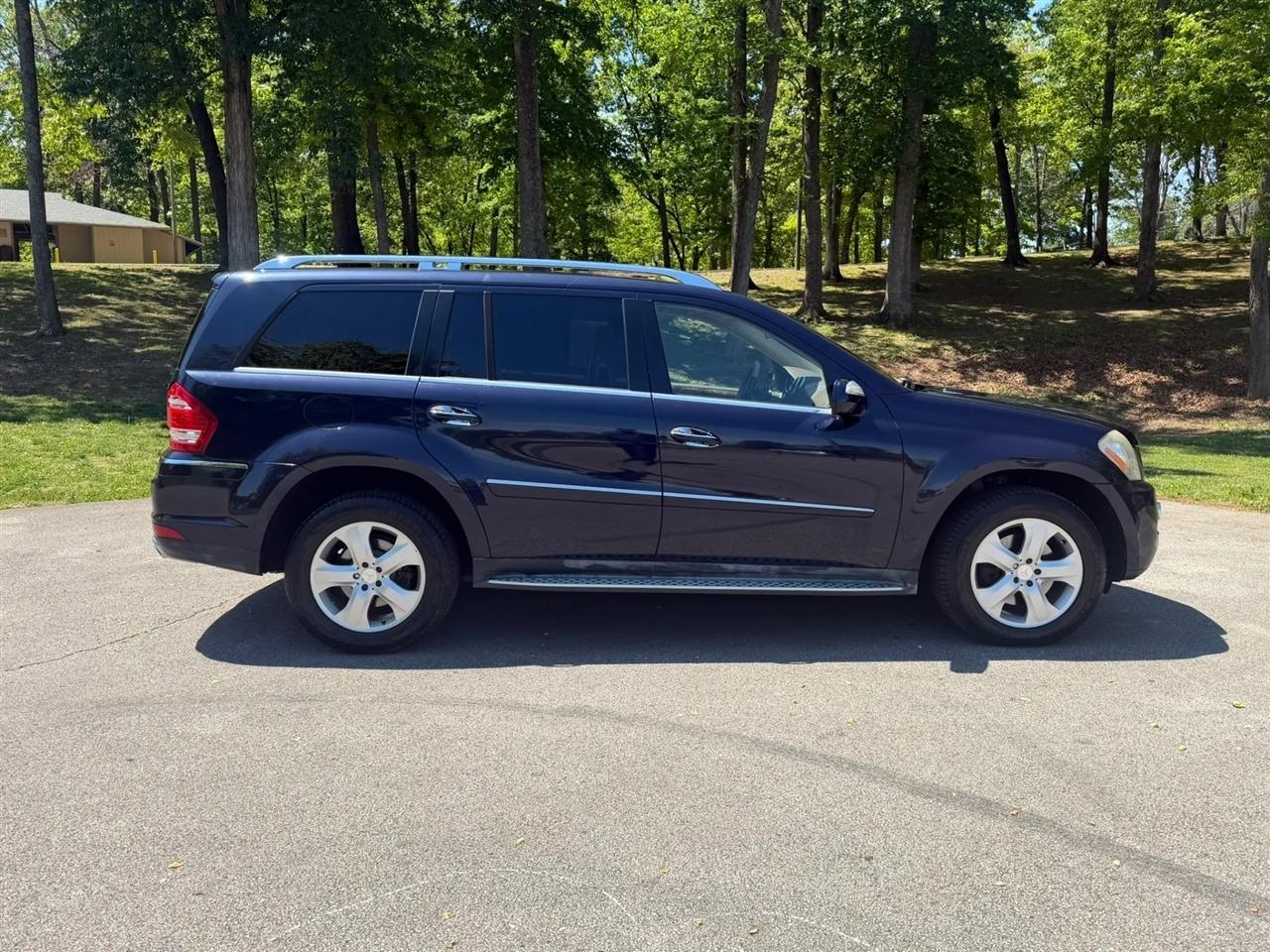 Mercedes-Benz GL-Class 4MATIC 4dr GL 450 2010