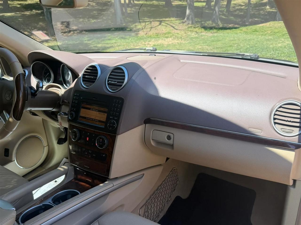 Mercedes-Benz GL-Class 4MATIC 4dr GL 450 2010