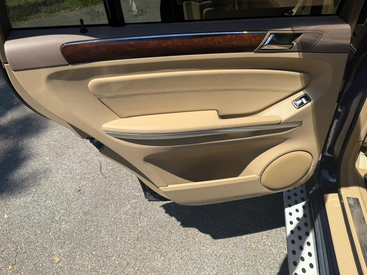 Mercedes-Benz GL-Class 4MATIC 4dr GL 450 2010