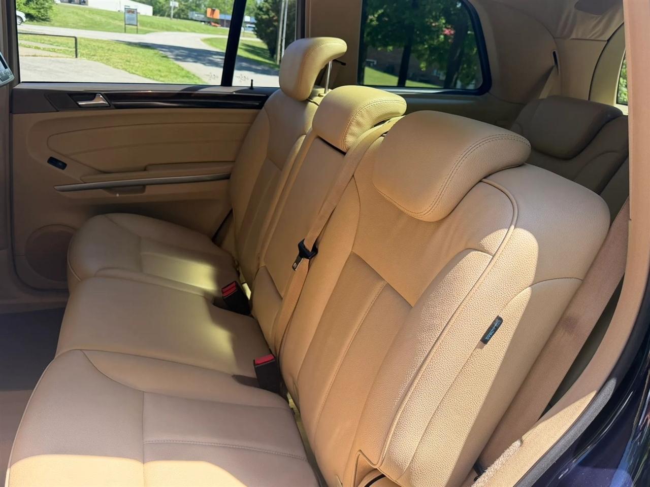 Mercedes-Benz GL-Class 4MATIC 4dr GL 450 2010