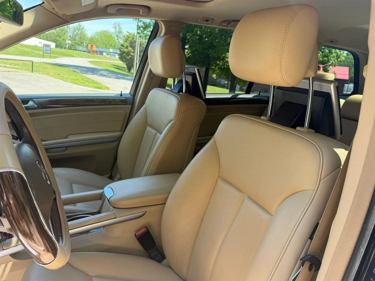 Mercedes-Benz GL-Class 4MATIC 4dr GL 450 2010