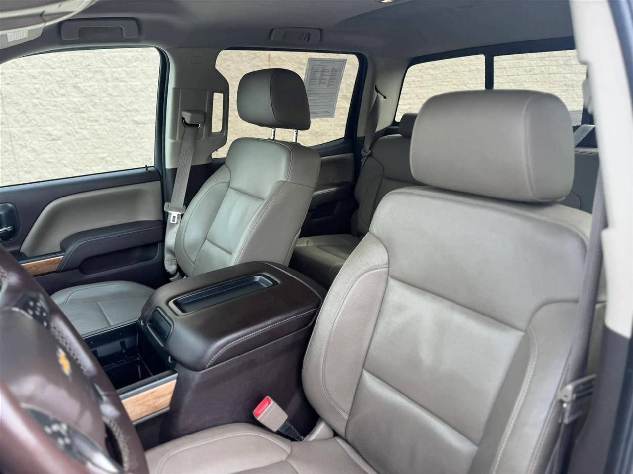 Chevrolet Silverado 1500 4WD Crew Cab 153.0" LTZ w/1LZ 2015