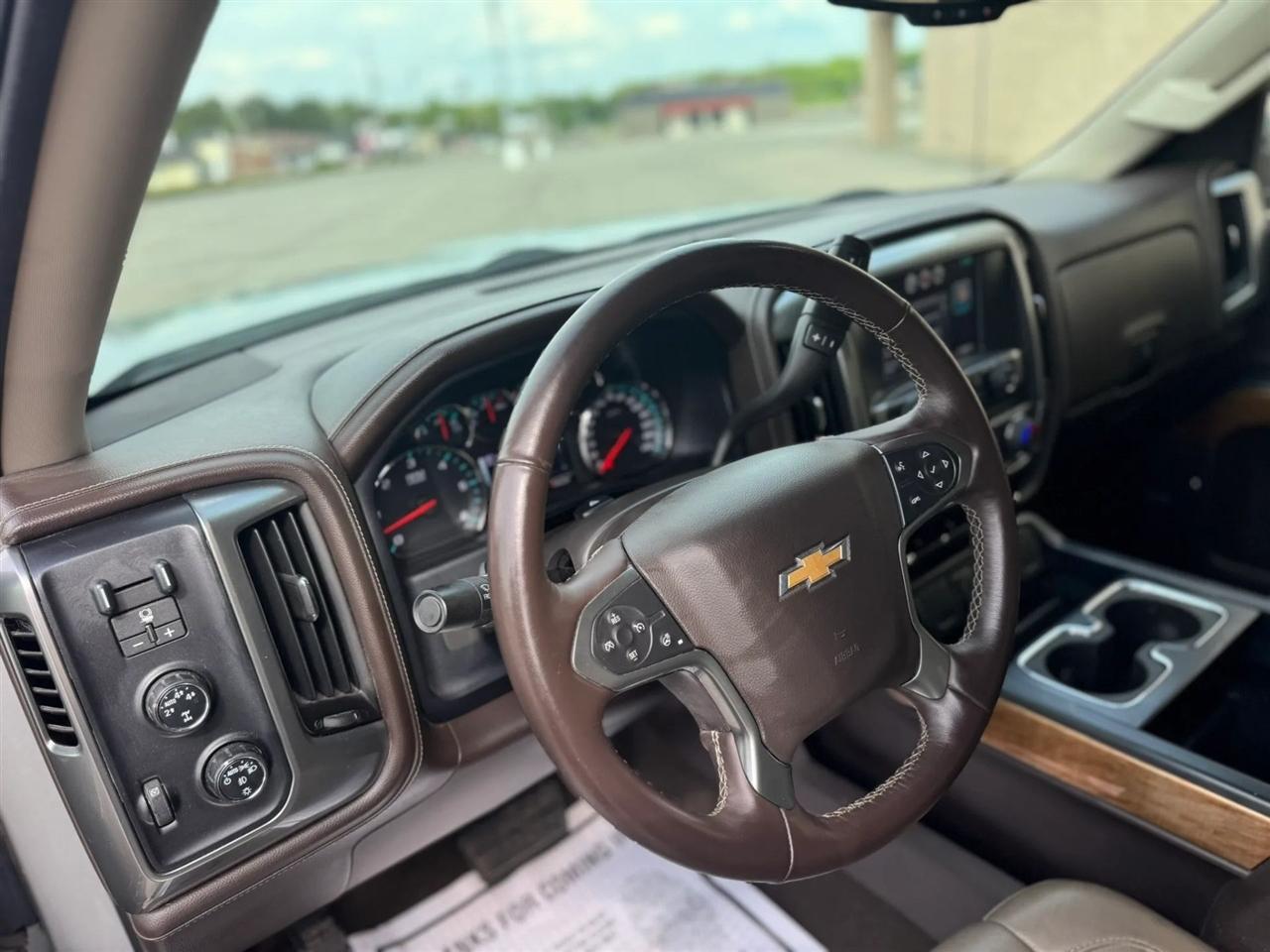 Chevrolet Silverado 1500 4WD Crew Cab 153.0" LTZ w/1LZ 2015