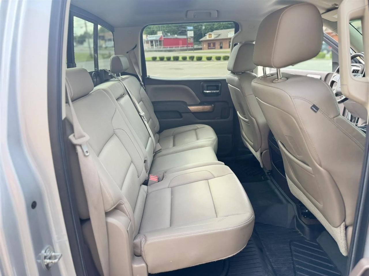 Chevrolet Silverado 1500 4WD Crew Cab 153.0" LTZ w/1LZ 2015
