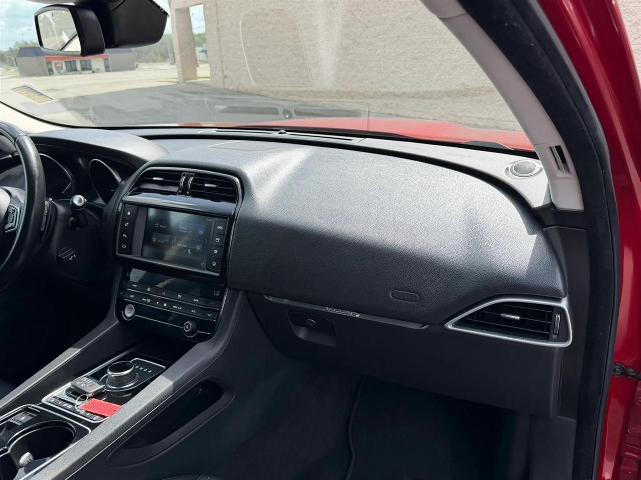 Jaguar F-Pace 20d Premium AWD 2017