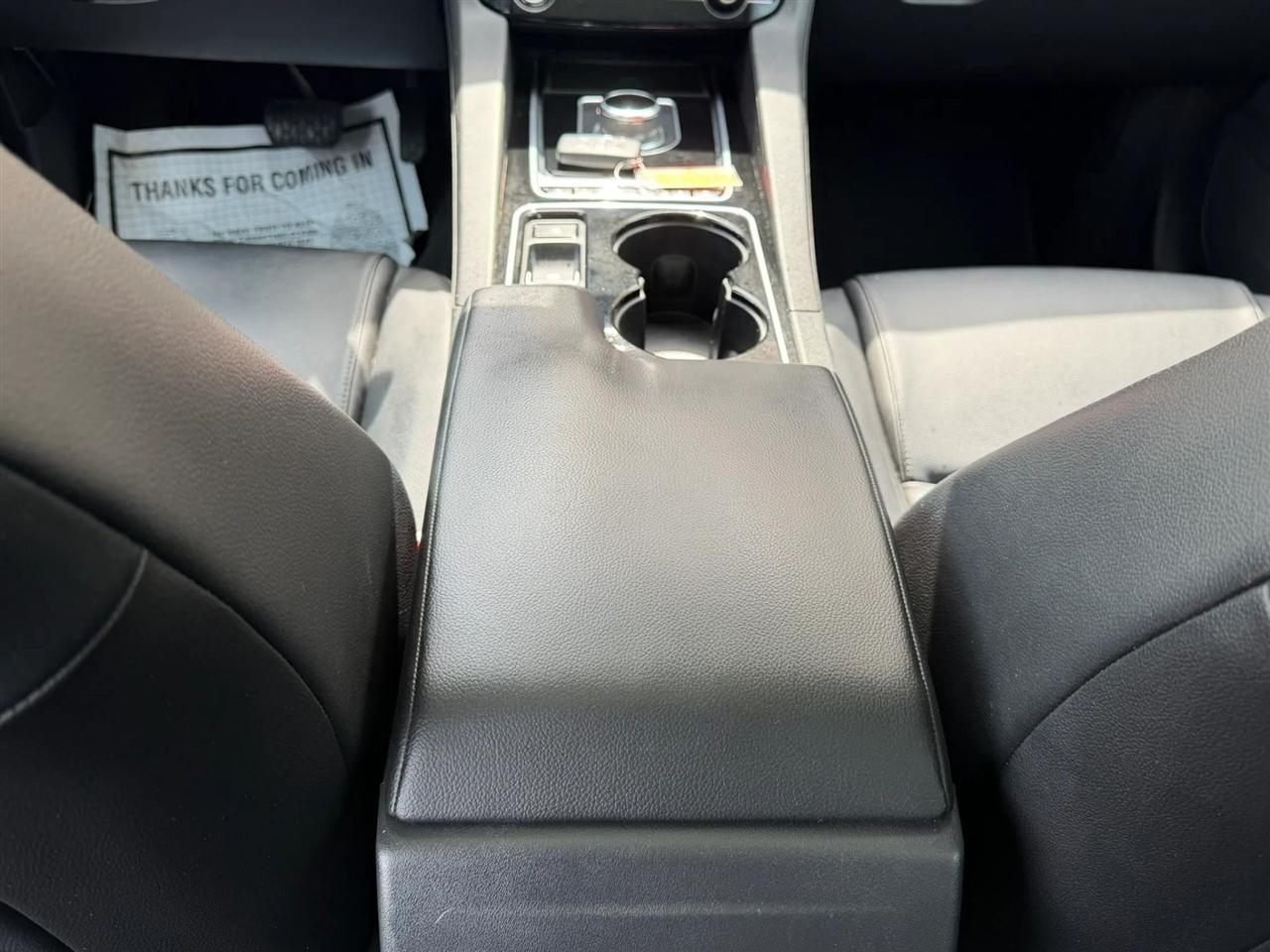 Jaguar F-Pace 20d Premium AWD 2017
