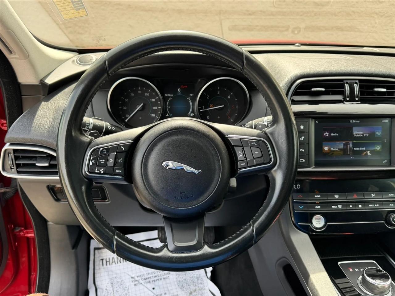 Jaguar F-Pace 20d Premium AWD 2017
