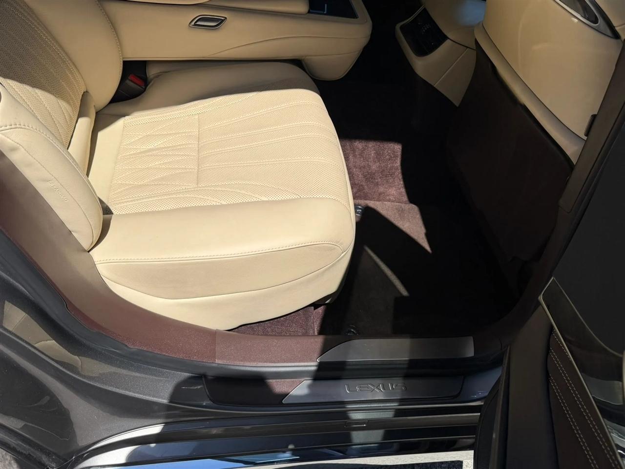 Lexus LS LS 500 AWD 2018