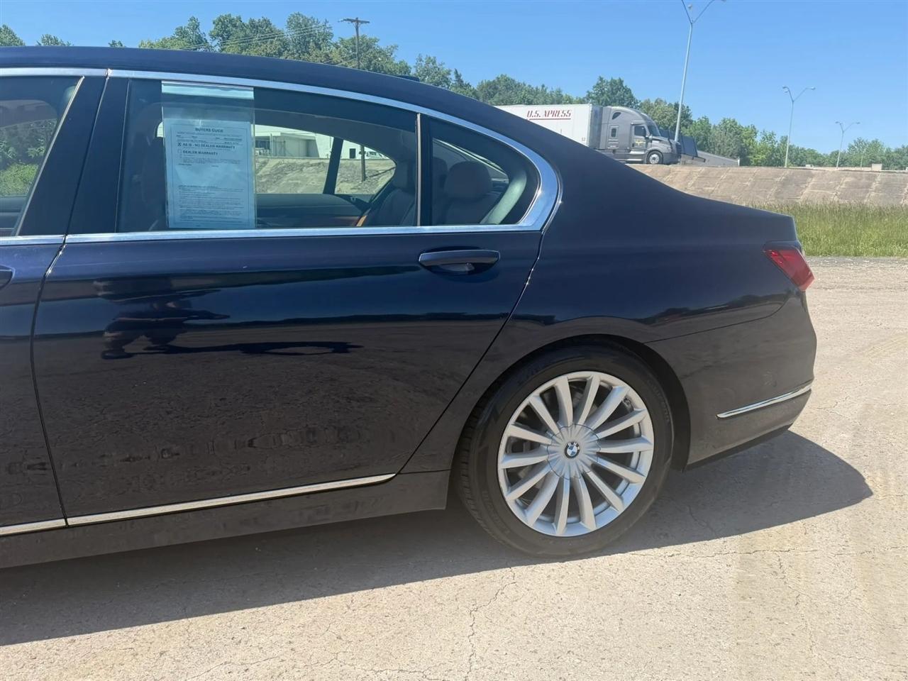 BMW 7 Series 740i Sedan 2020