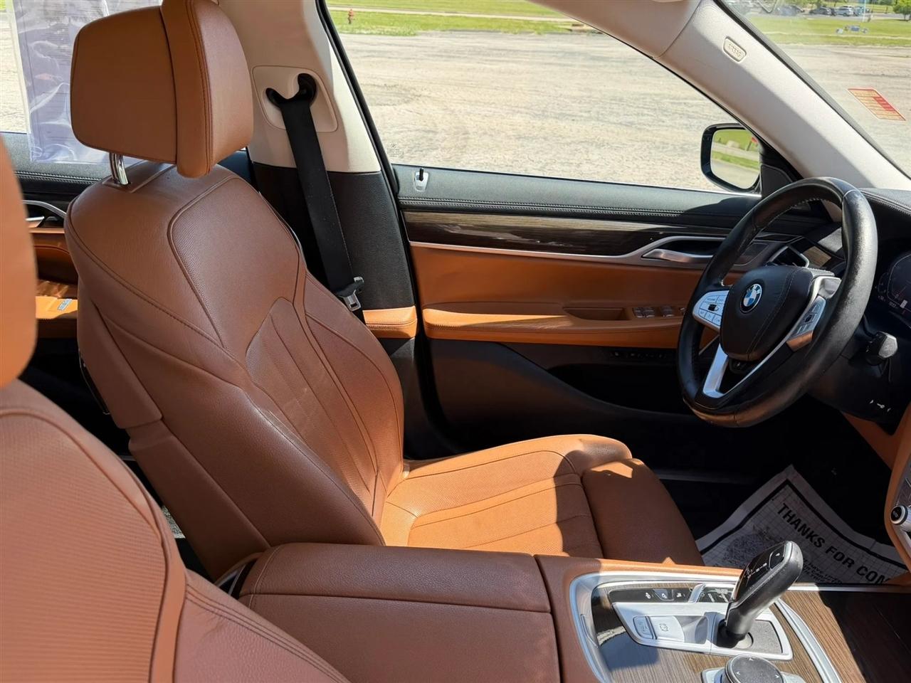 BMW 7 Series 740i Sedan 2020