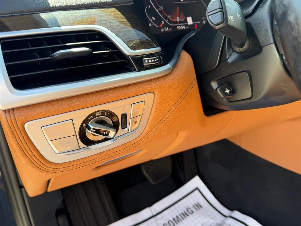 BMW 7 Series 740i Sedan 2020