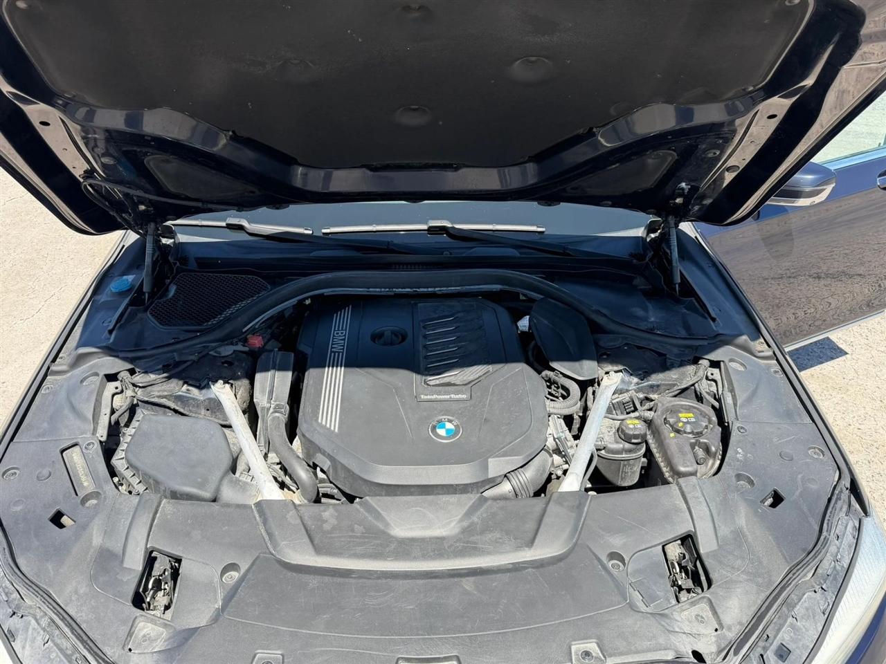 BMW 7 Series 740i Sedan 2020