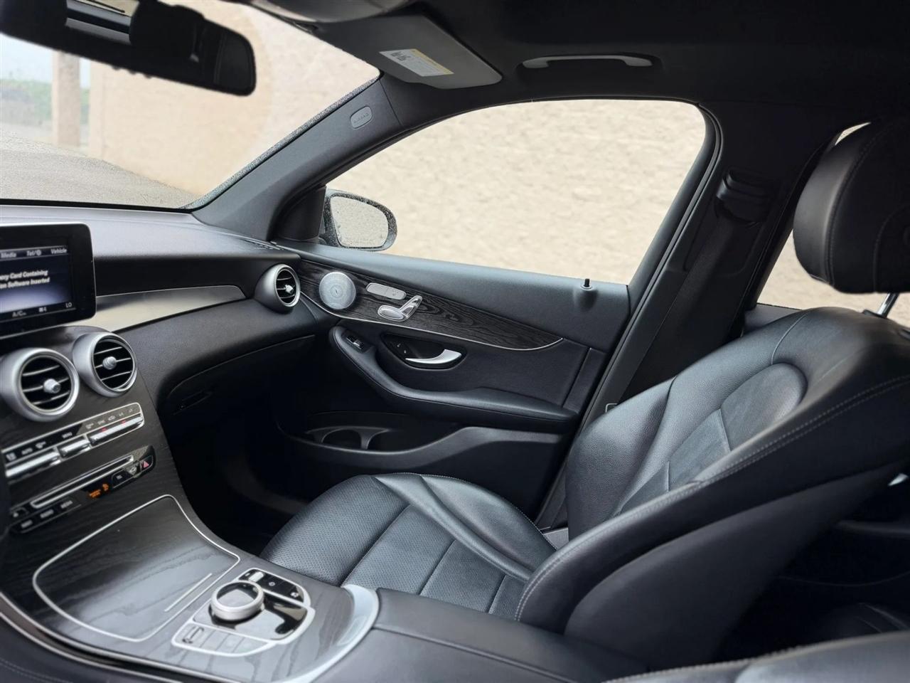 Mercedes-Benz GLC GLC 300 SUV 2018
