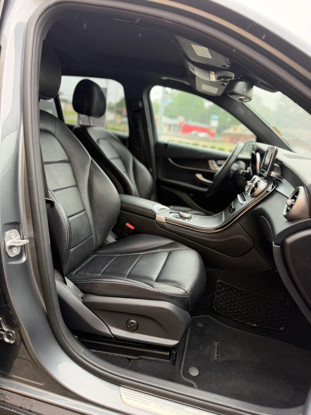 Mercedes-Benz GLC GLC 300 SUV 2018