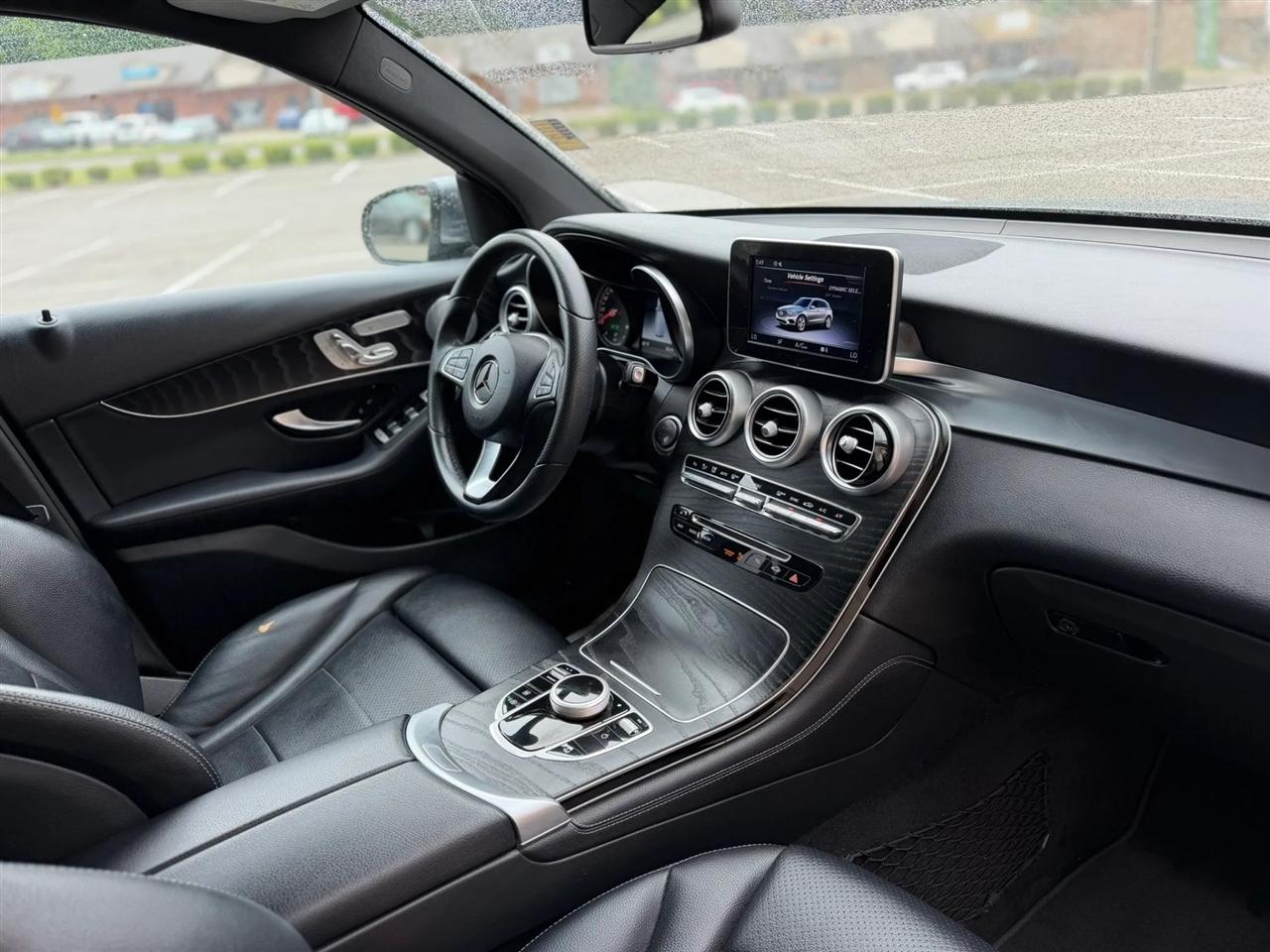 Mercedes-Benz GLC GLC 300 SUV 2018