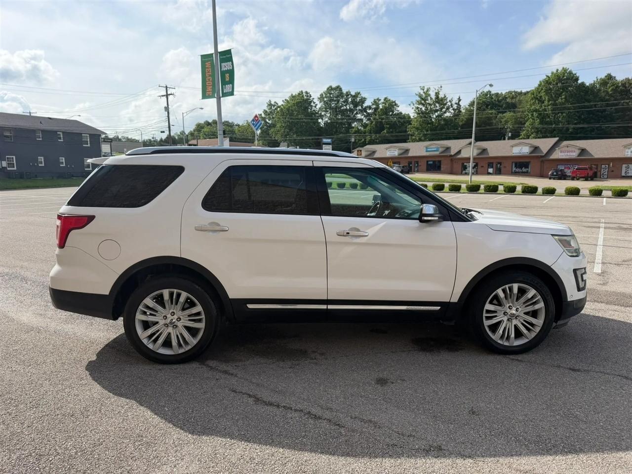 Ford Explorer 4WD 4dr Platinum 2016