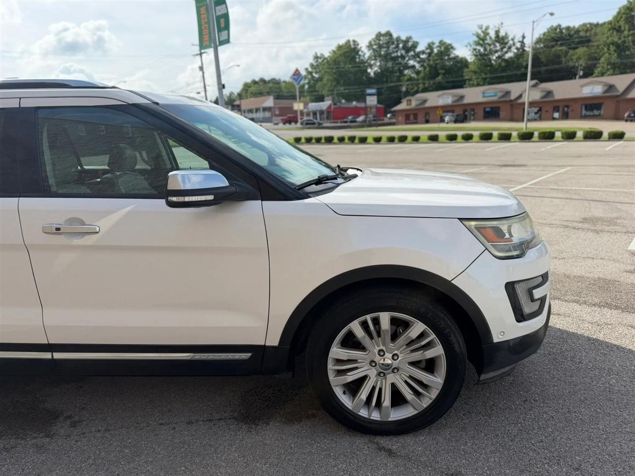 Ford Explorer 4WD 4dr Platinum 2016