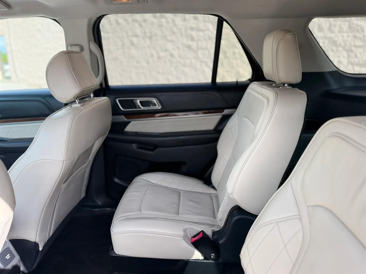 Ford Explorer 4WD 4dr Platinum 2016
