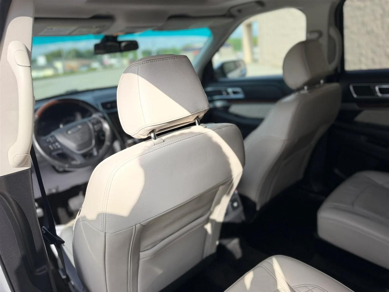 Ford Explorer 4WD 4dr Platinum 2016