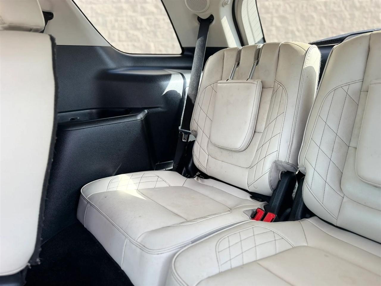 Ford Explorer 4WD 4dr Platinum 2016