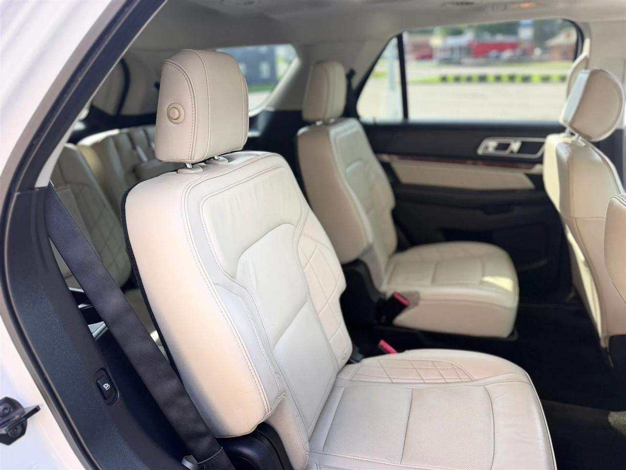 Ford Explorer 4WD 4dr Platinum 2016