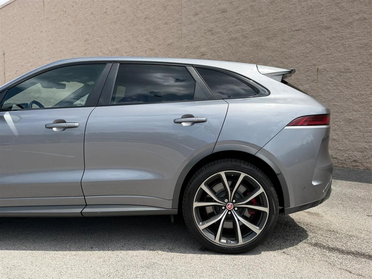 Jaguar F-Pace SVR AWD 2020