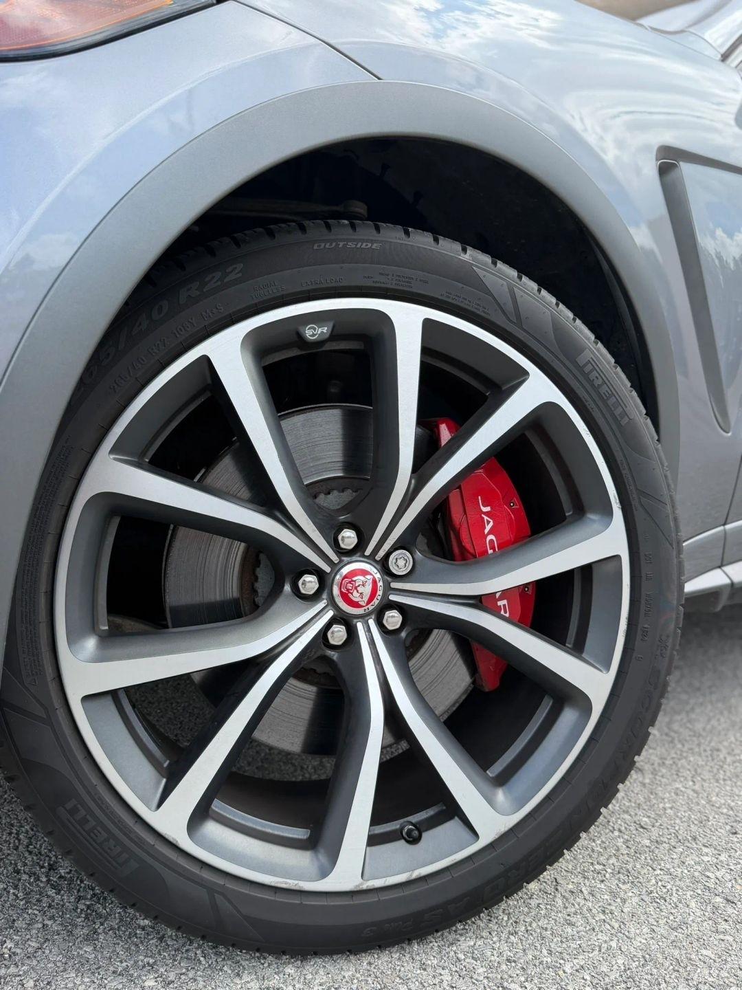Jaguar F-Pace SVR AWD 2020