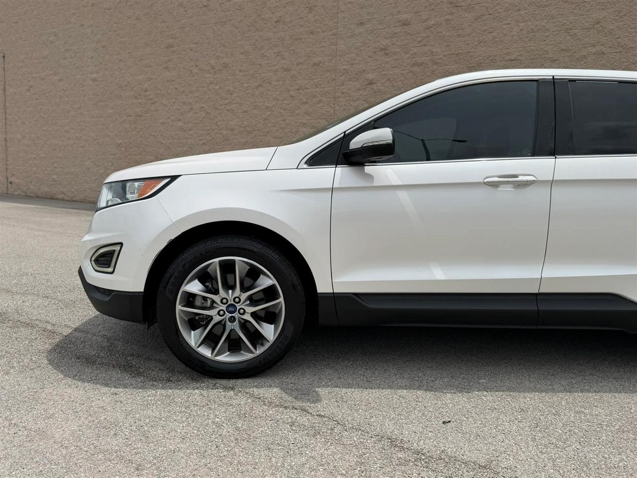 Ford Edge 4dr Titanium FWD 2015