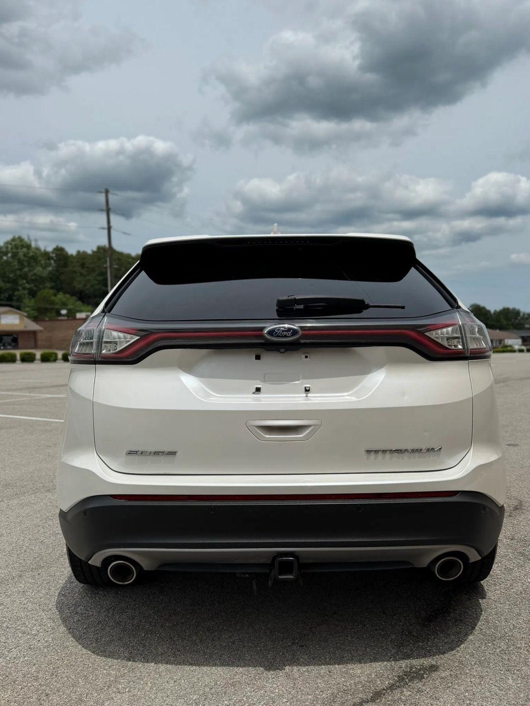 Ford Edge 4dr Titanium FWD 2015