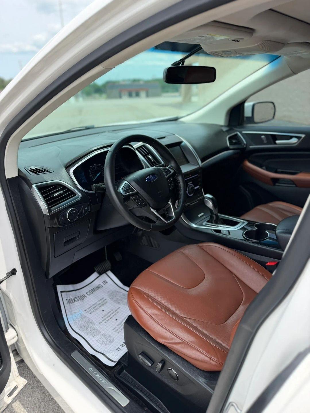 Ford Edge 4dr Titanium FWD 2015