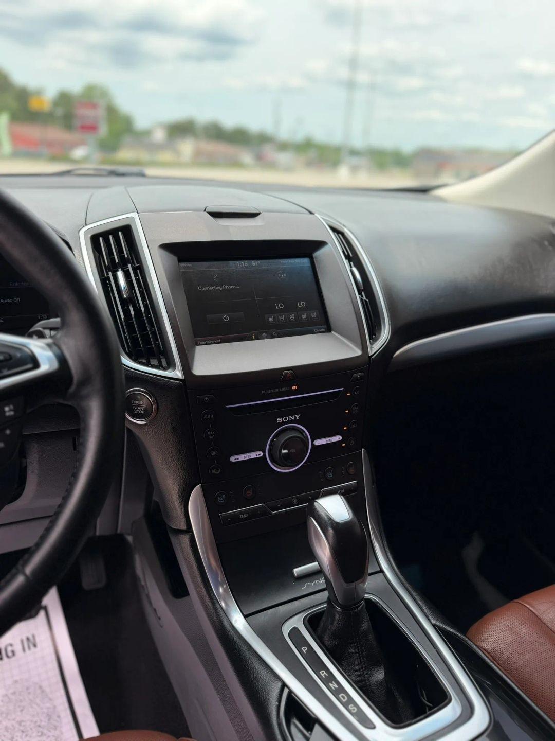 Ford Edge 4dr Titanium FWD 2015