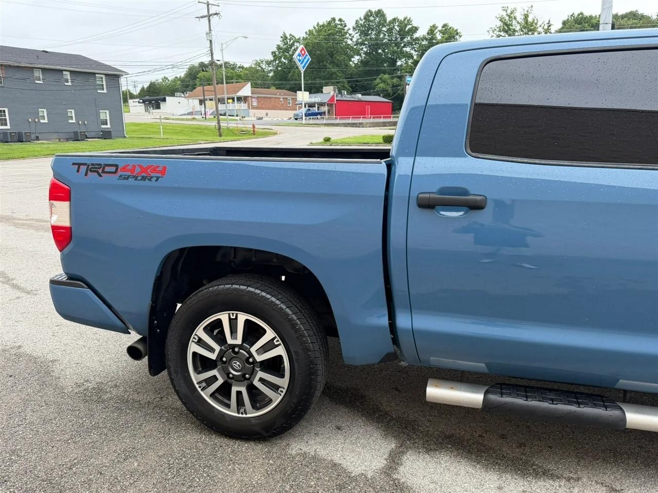 Toyota Tundra 4WD SR5 CrewMax 5.5' Bed 5.7L FFV (Natl) 2019