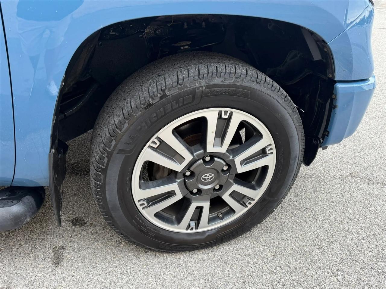 Toyota Tundra 4WD SR5 CrewMax 5.5' Bed 5.7L FFV (Natl) 2019