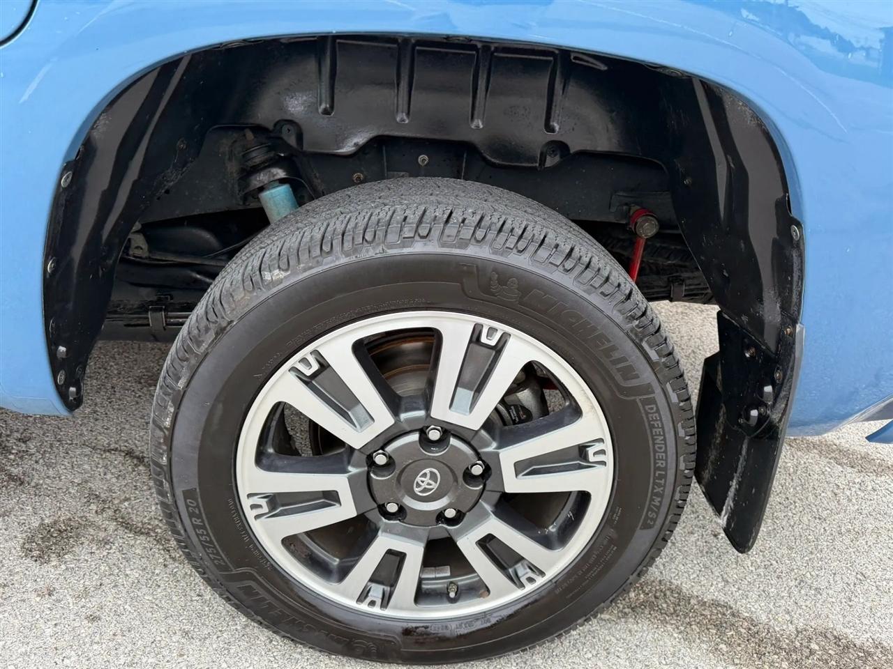 Toyota Tundra 4WD SR5 CrewMax 5.5' Bed 5.7L FFV (Natl) 2019