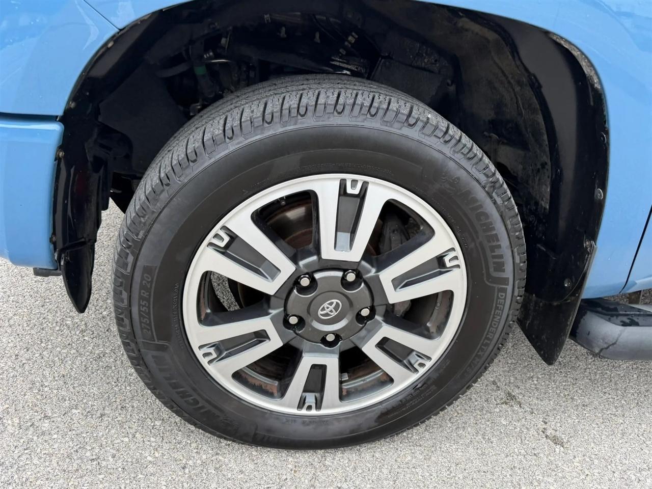 Toyota Tundra 4WD SR5 CrewMax 5.5' Bed 5.7L FFV (Natl) 2019