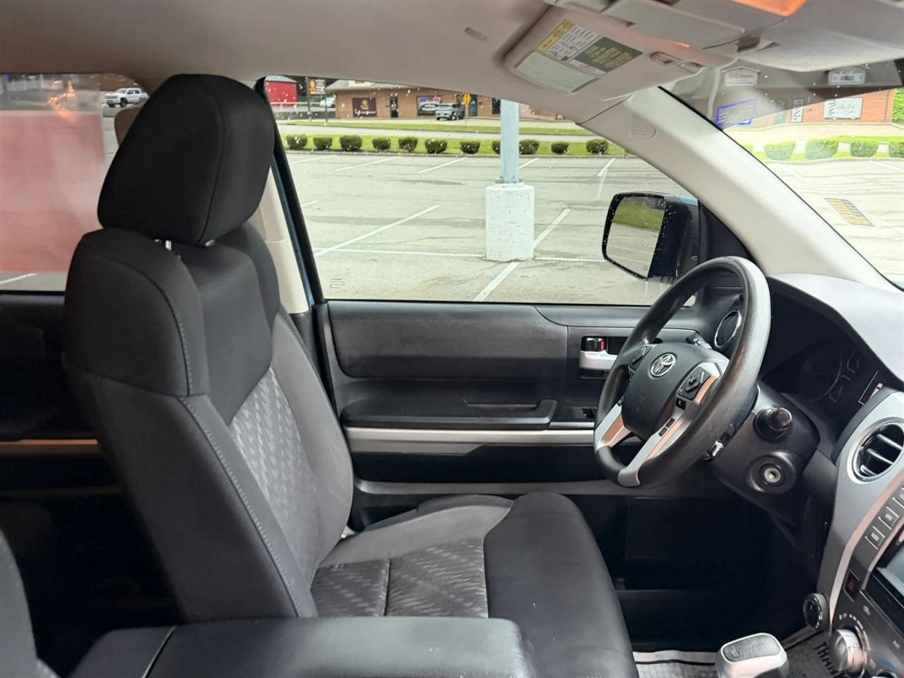 Toyota Tundra 4WD SR5 CrewMax 5.5' Bed 5.7L FFV (Natl) 2019