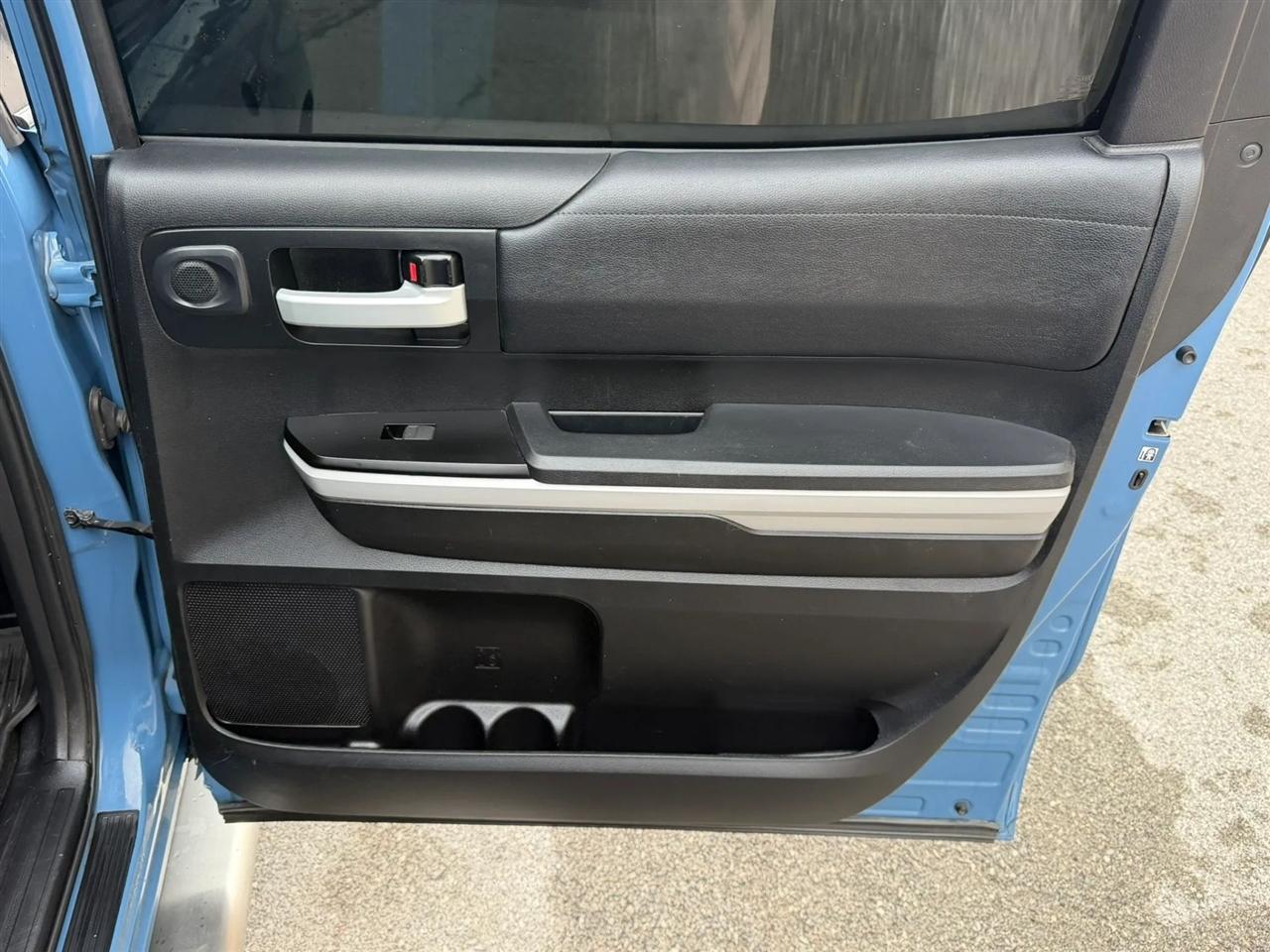 Toyota Tundra 4WD SR5 CrewMax 5.5' Bed 5.7L FFV (Natl) 2019