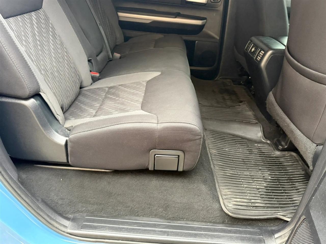 Toyota Tundra 4WD SR5 CrewMax 5.5' Bed 5.7L FFV (Natl) 2019