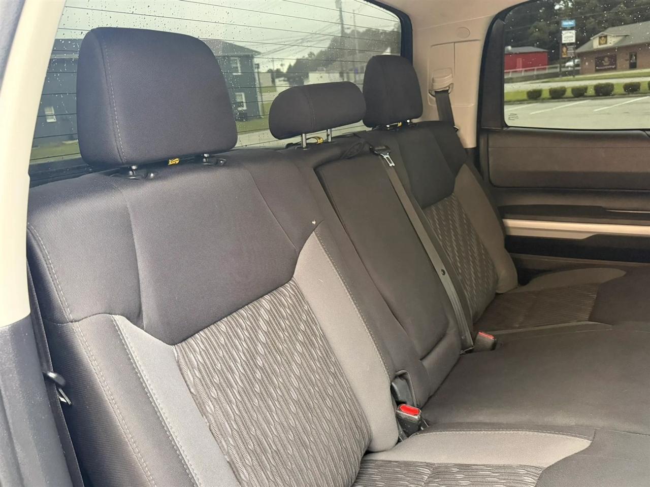 Toyota Tundra 4WD SR5 CrewMax 5.5' Bed 5.7L FFV (Natl) 2019