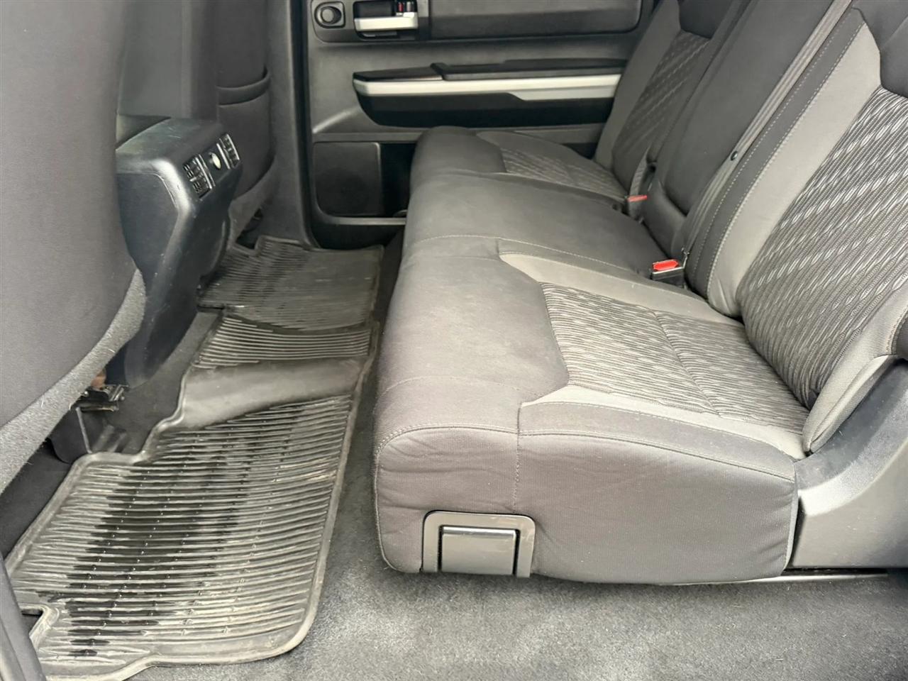 Toyota Tundra 4WD SR5 CrewMax 5.5' Bed 5.7L FFV (Natl) 2019