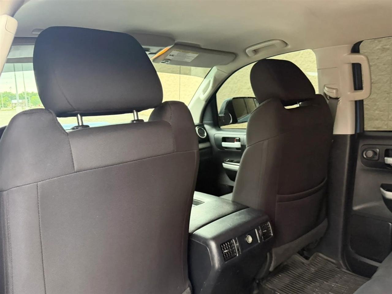 Toyota Tundra 4WD SR5 CrewMax 5.5' Bed 5.7L FFV (Natl) 2019