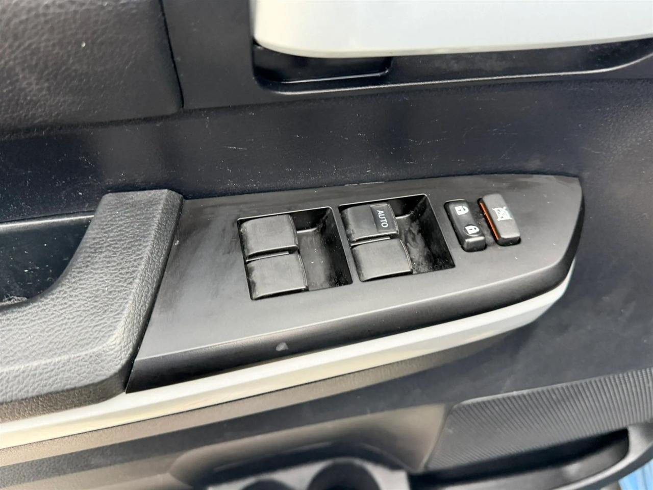 Toyota Tundra 4WD SR5 CrewMax 5.5' Bed 5.7L FFV (Natl) 2019