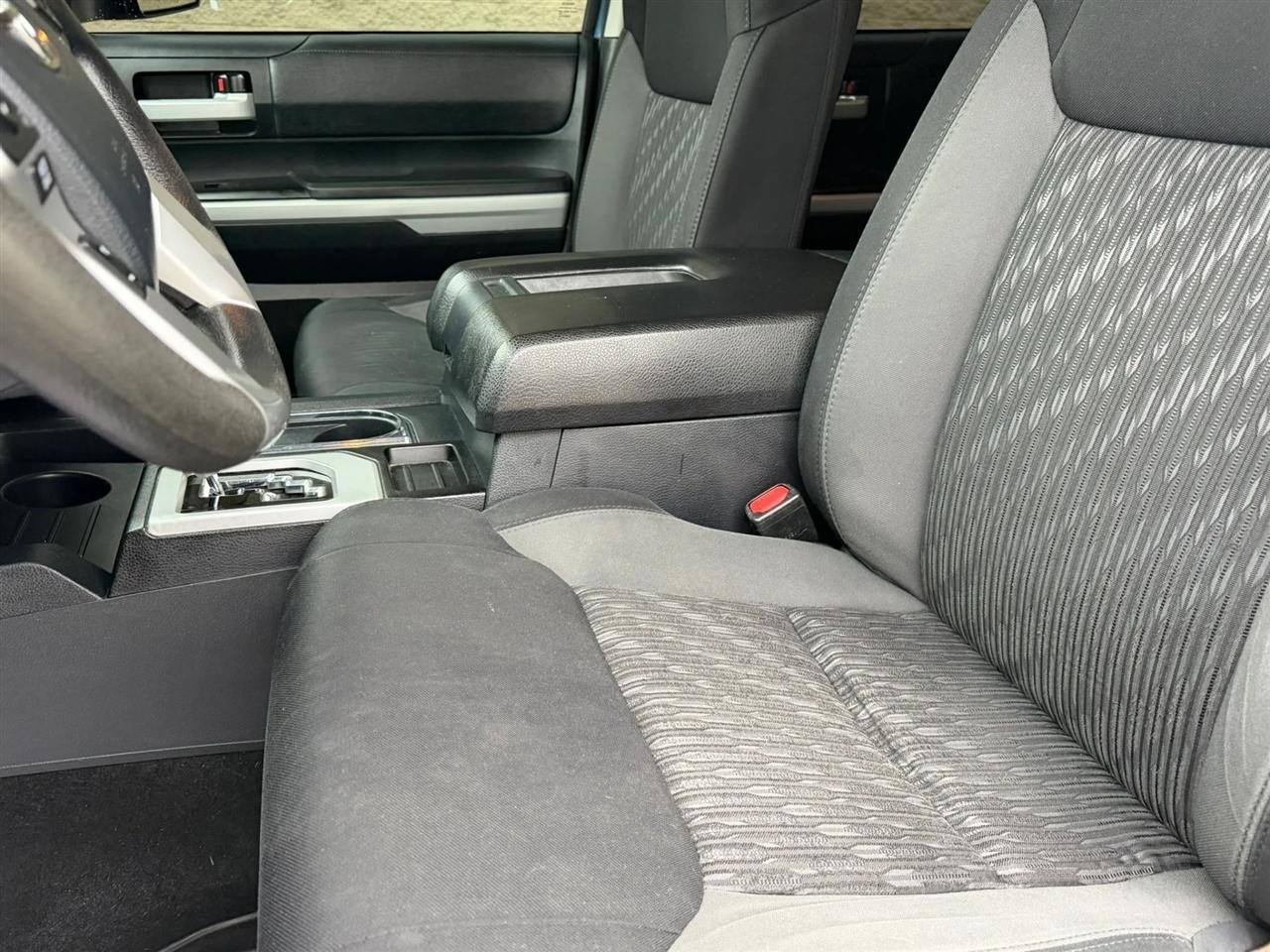 Toyota Tundra 4WD SR5 CrewMax 5.5' Bed 5.7L FFV (Natl) 2019