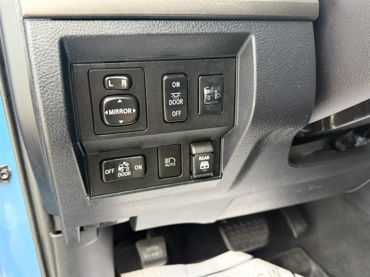 Toyota Tundra 4WD SR5 CrewMax 5.5' Bed 5.7L FFV (Natl) 2019