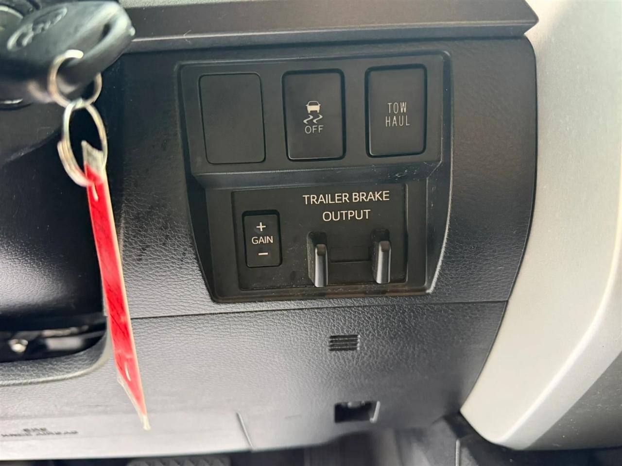 Toyota Tundra 4WD SR5 CrewMax 5.5' Bed 5.7L FFV (Natl) 2019